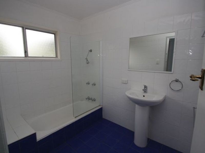 11 Lord Byron Pde, Strathpine QLD 4500