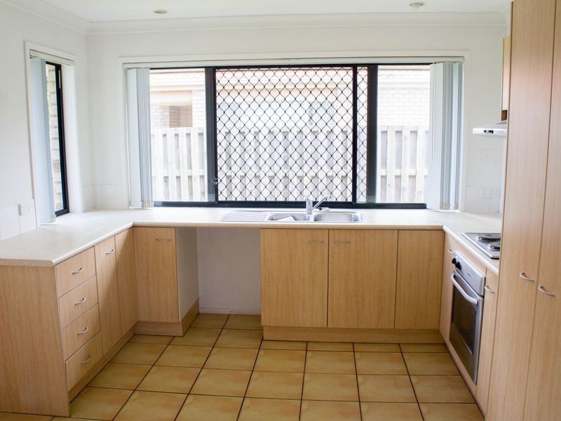 1 Leopard Tree Close, Bracken Ridge QLD 4017