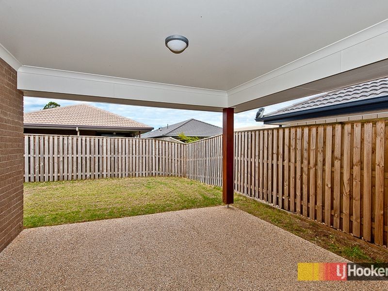 19 Merimbula Crescent, Fitzgibbon QLD 4018