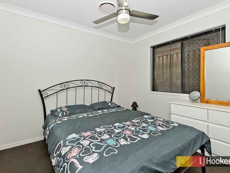 19 Merimbula Crescent, Fitzgibbon QLD 4018