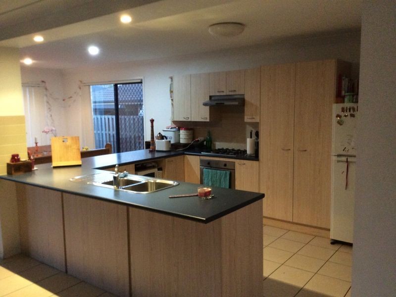 9 Acacia Cres, Kallangur QLD 4503