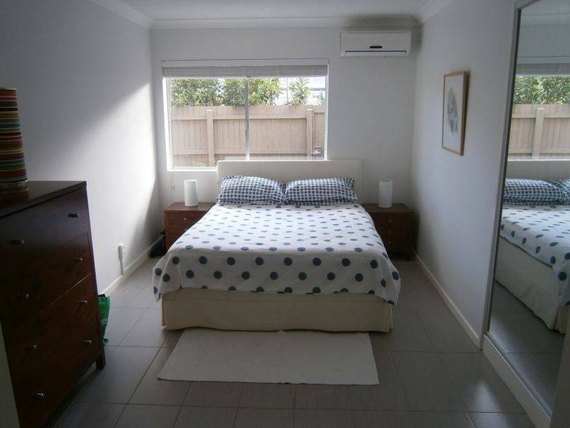 2/33 Victoria Terrace, Gordon Park QLD 4031