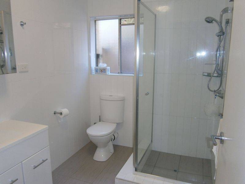 2/33 Victoria Terrace, Gordon Park QLD 4031