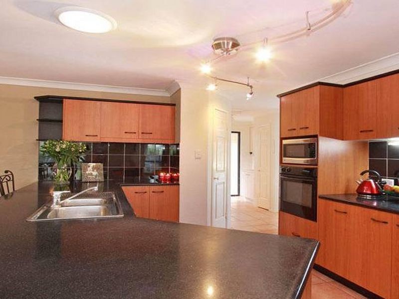 66 Whipbird Place, Aspley QLD 4034