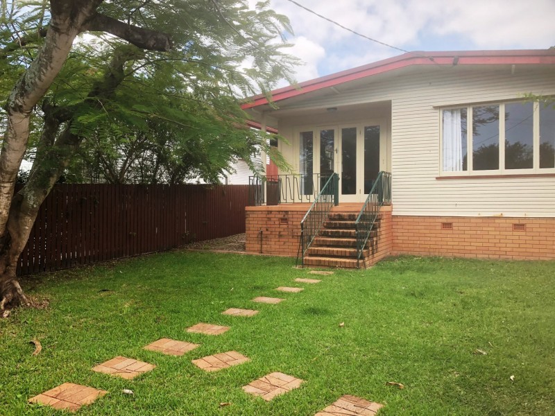 15 Caronga Street, Wavell Heights QLD 4012