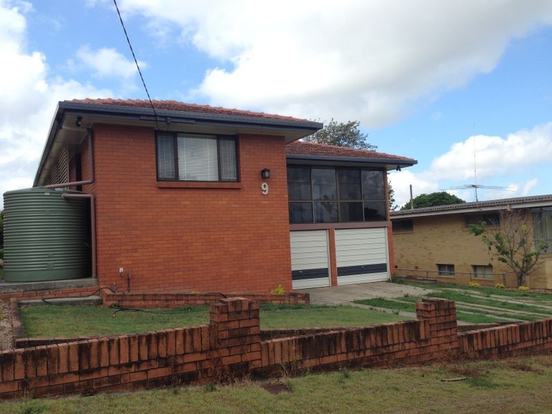 9 Graymond Street, Chermside West QLD 4032