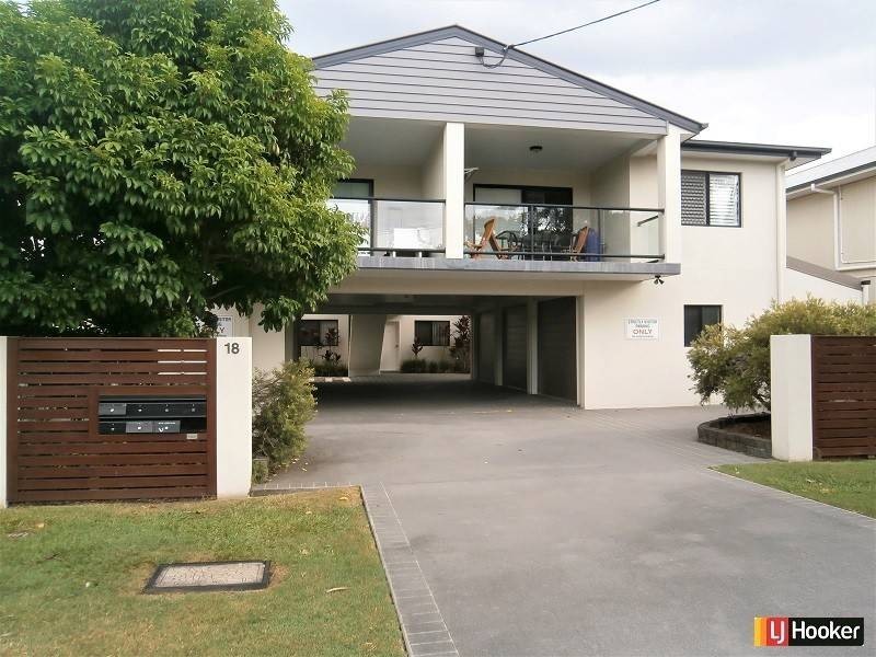 2/18 Seeney Street, Zillmere QLD 4034
