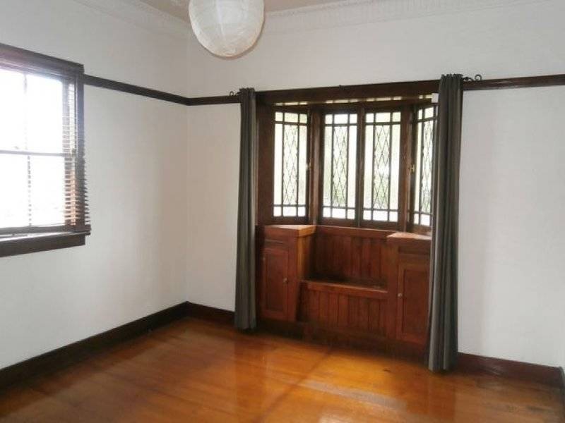 8 Kedron Street, Kedron QLD 4031