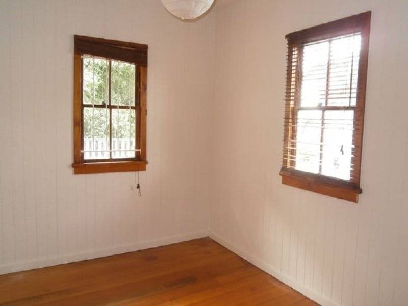 8 Kedron Street, Kedron QLD 4031