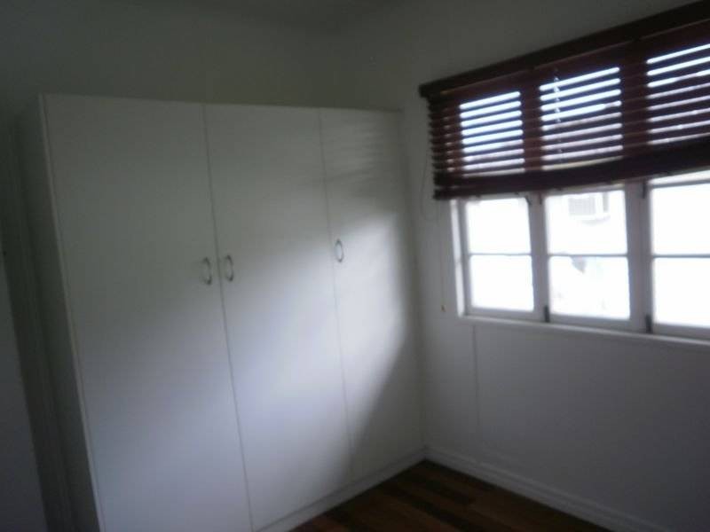 216 Hamilton Road, Wavell Heights QLD 4012