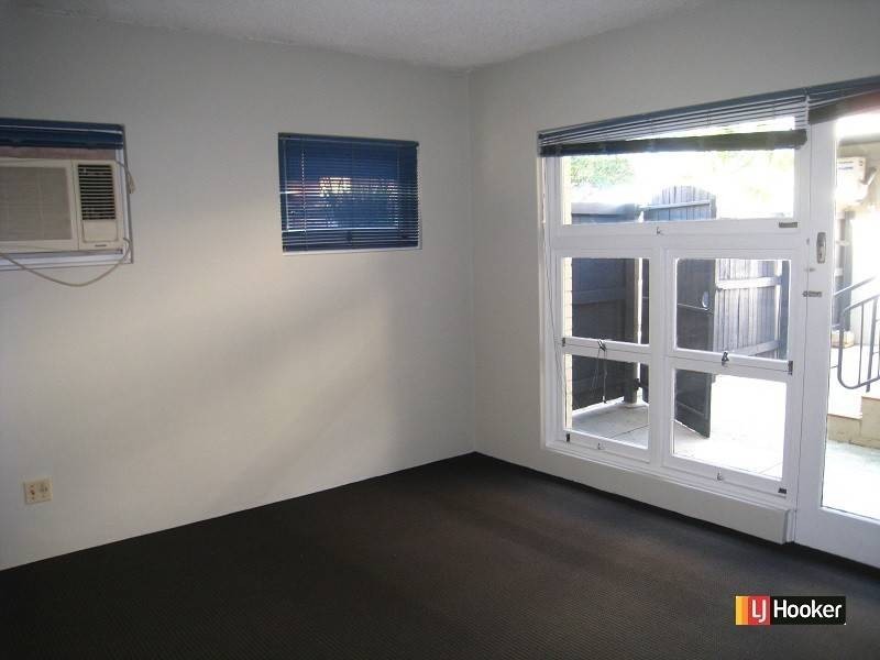 Unit 4/264 Kingsford Smith Drive, Hamilton QLD 4007