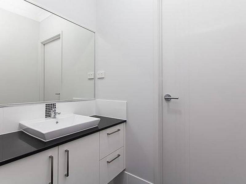 8 Walter Street, Virginia QLD 4014