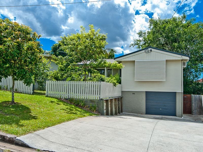 8 Bernoth Street, Aspley QLD 4034