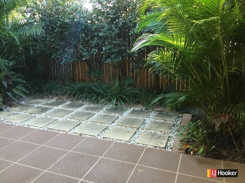 2/99 Wallace Street, Chermside QLD 4032