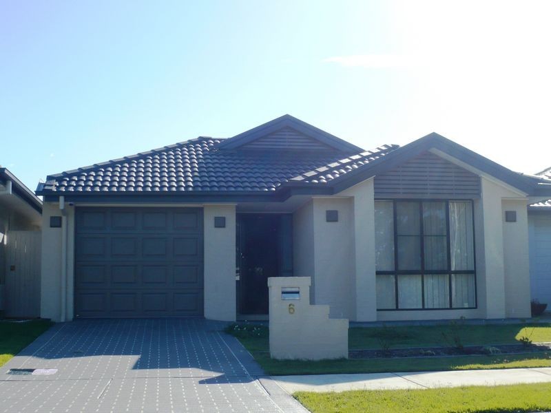 6 Diamantina Crescent, Fitzgibbon QLD 4018