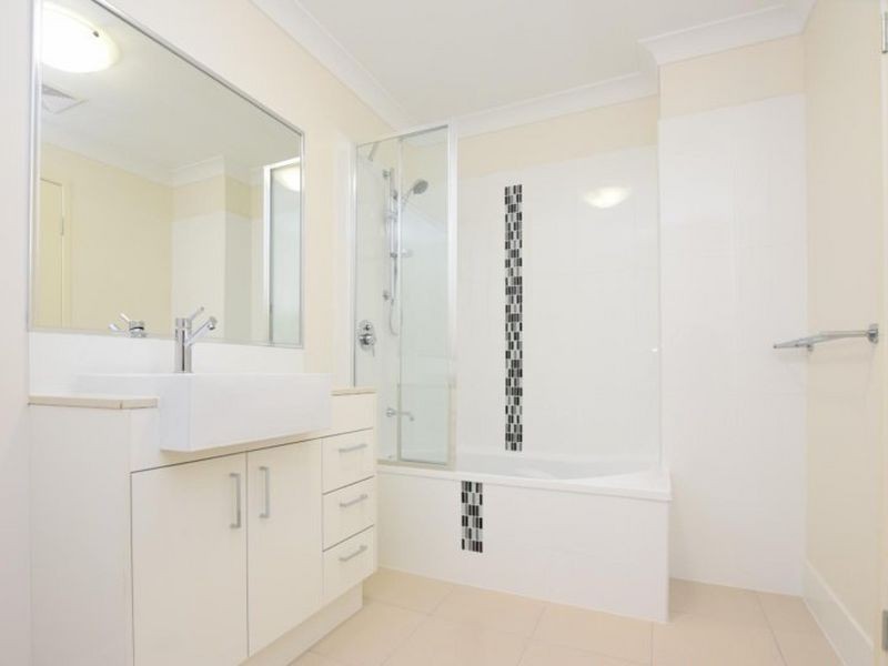 2/28 Church Road, Zillmere QLD 4034