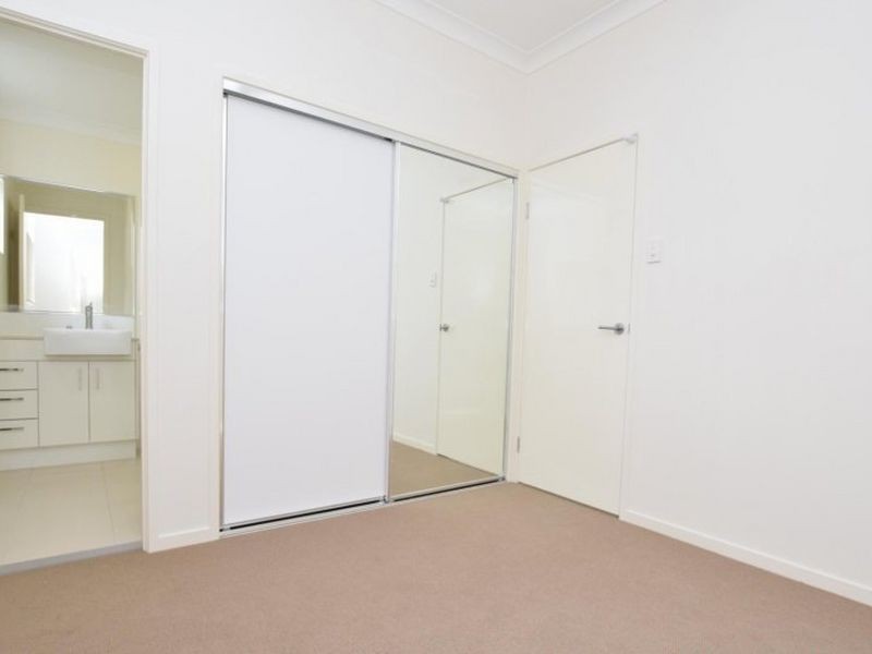 2/28 Church Road, Zillmere QLD 4034