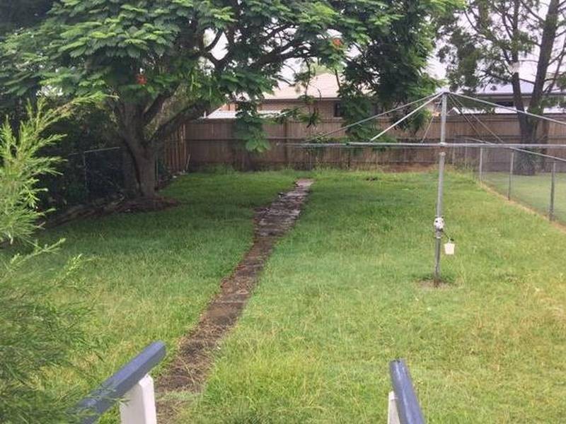 11 Burralong Street, Deagon QLD 4017