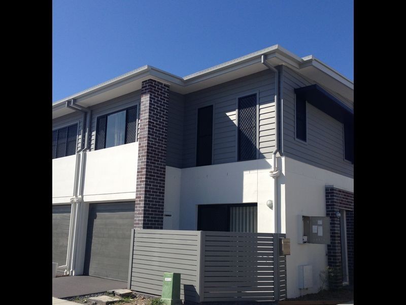 27 Jenolan Lane, Fitzgibbon QLD 4018