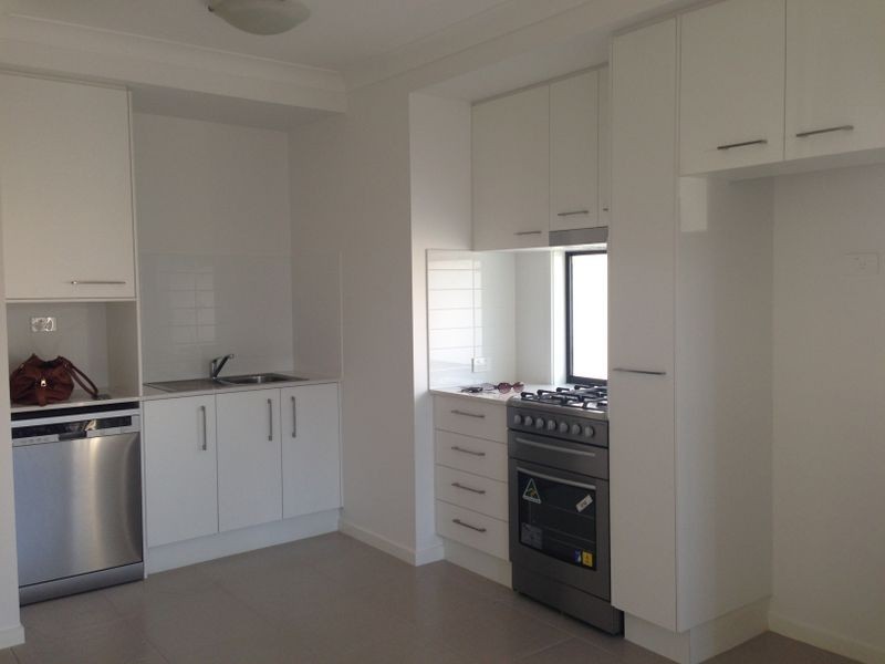 27 Jenolan Lane, Fitzgibbon QLD 4018