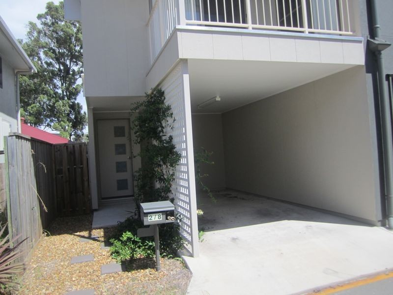 Unit 2/8 Palmerston Lane, Fitzgibbon QLD 4018