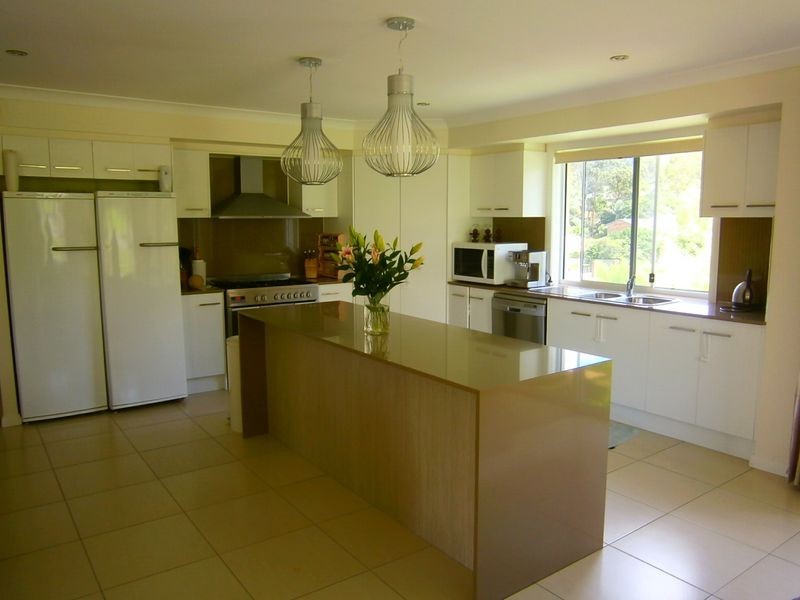 129 McGinn Road, Ferny Grove QLD 4055