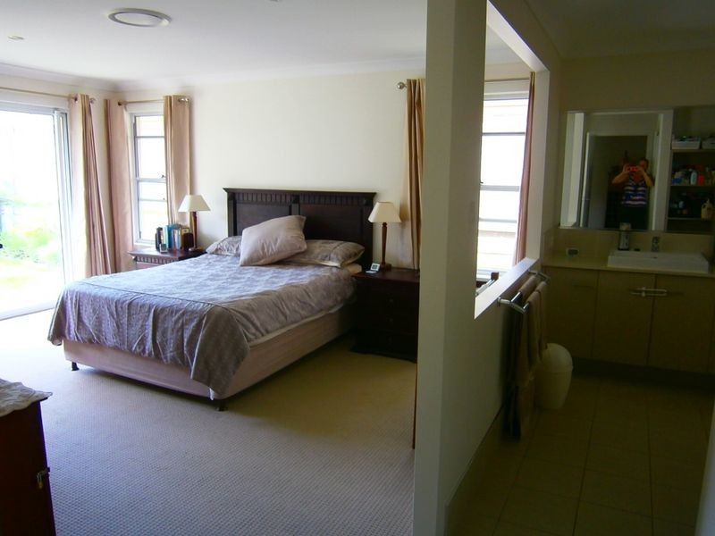 129 McGinn Road, Ferny Grove QLD 4055