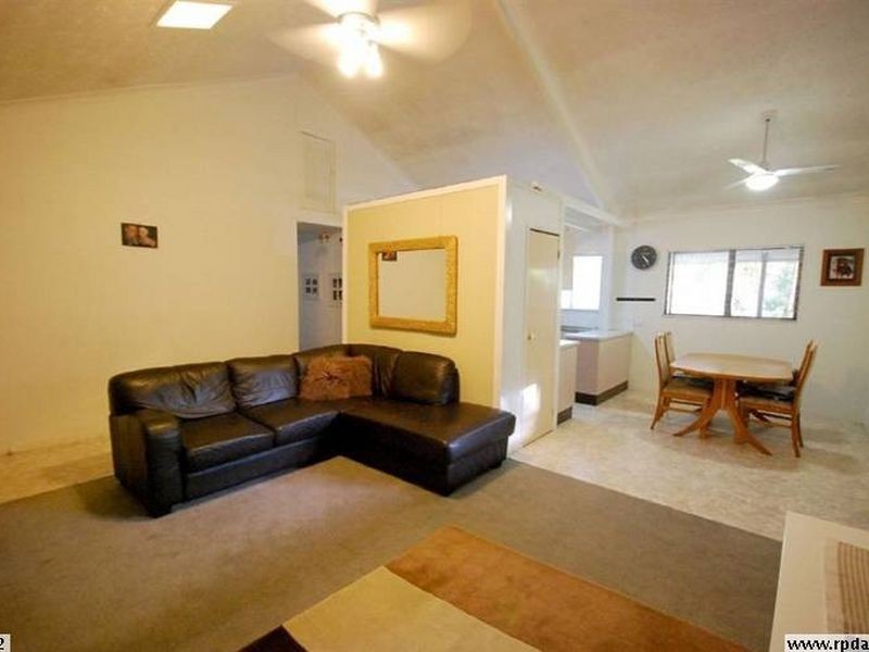 32 Ashley Road, Chermside West QLD 4032