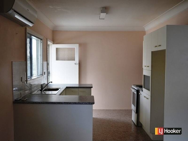 28 Curwen Terrace, Chermside QLD 4032