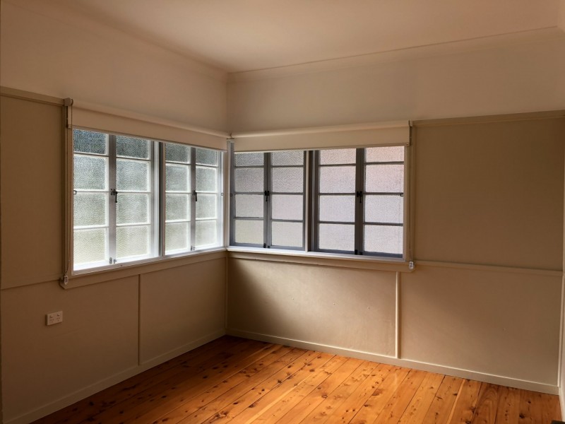 8 Binkar Street, Chermside QLD 4032