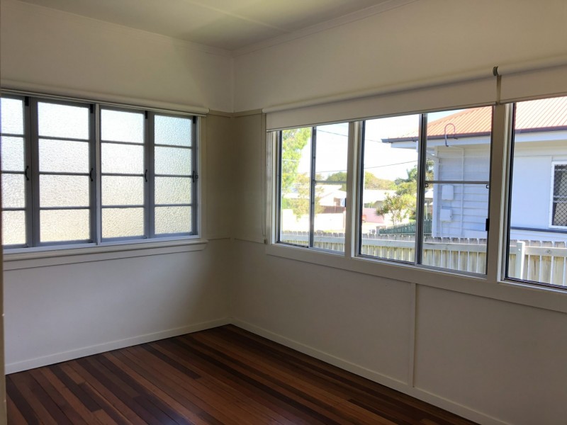 8 Binkar Street, Chermside QLD 4032