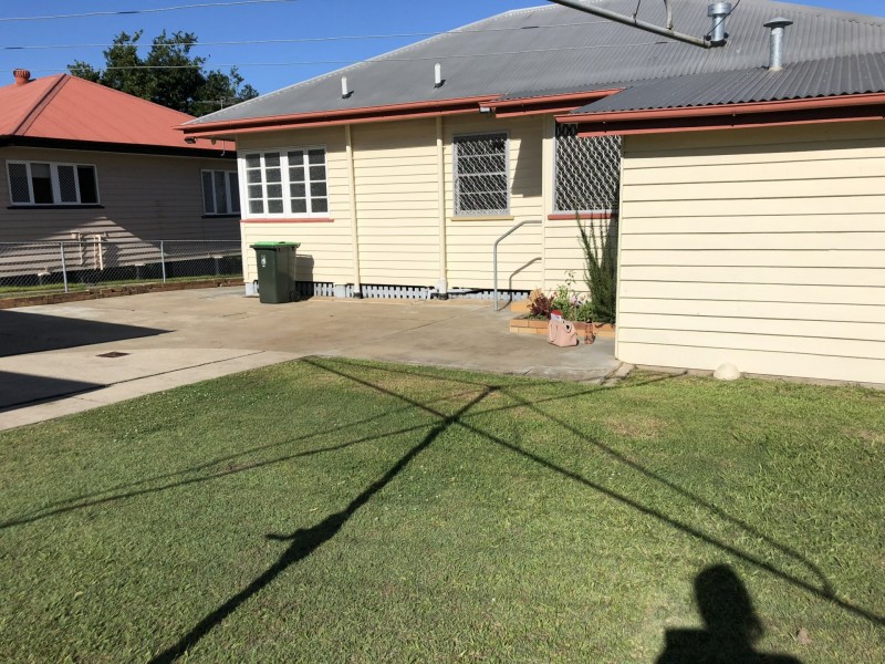 8 Binkar Street, Chermside QLD 4032