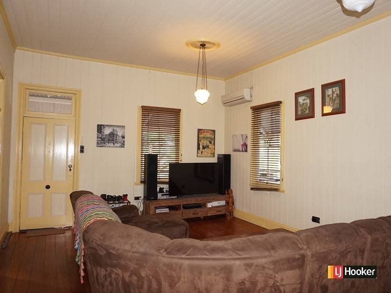 30 Nudgee Road, Hamilton QLD 4007