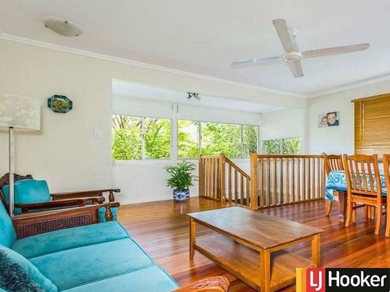 239 Patricks Road, Ferny Hills QLD 4055