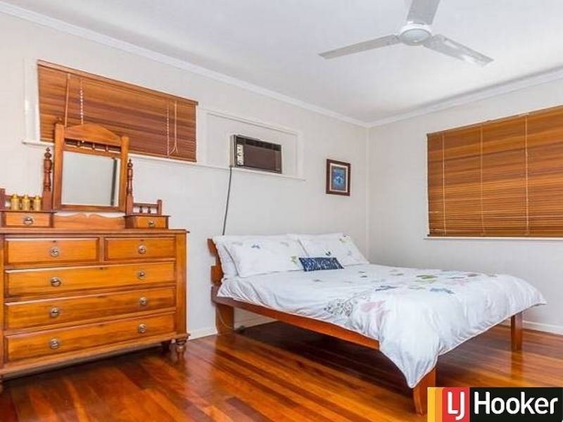 239 Patricks Road, Ferny Hills QLD 4055