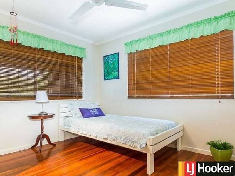 239 Patricks Road, Ferny Hills QLD 4055