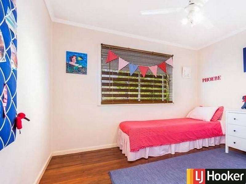 239 Patricks Road, Ferny Hills QLD 4055