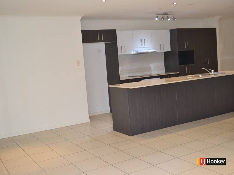 4 Sackville Close, Fitzgibbon QLD 4018