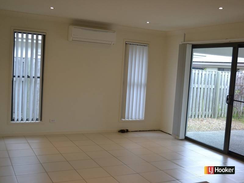 4 Sackville Close, Fitzgibbon QLD 4018