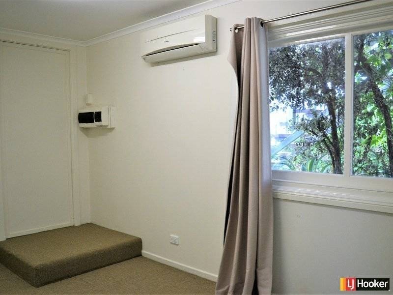 100B Hoskins Street, Sandgate QLD 4017