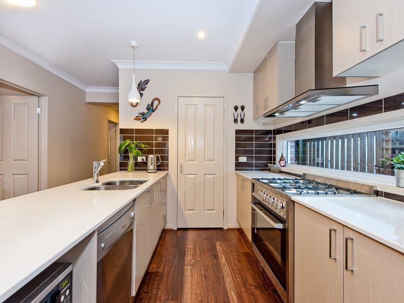 9 Mount Kaputar Avenue, Fitzgibbon QLD 4018
