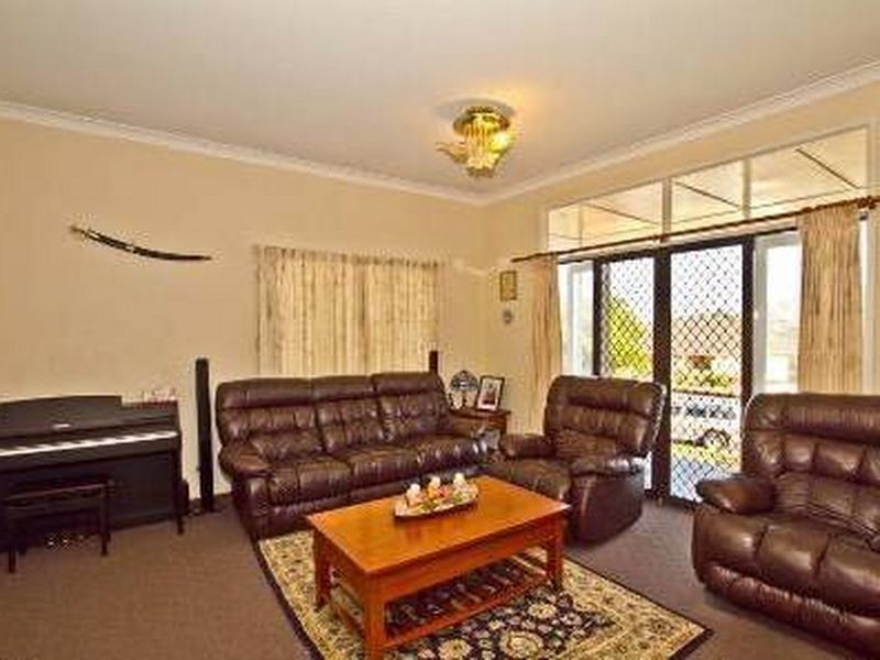 11 Nystrom Street, Chermside QLD 4032