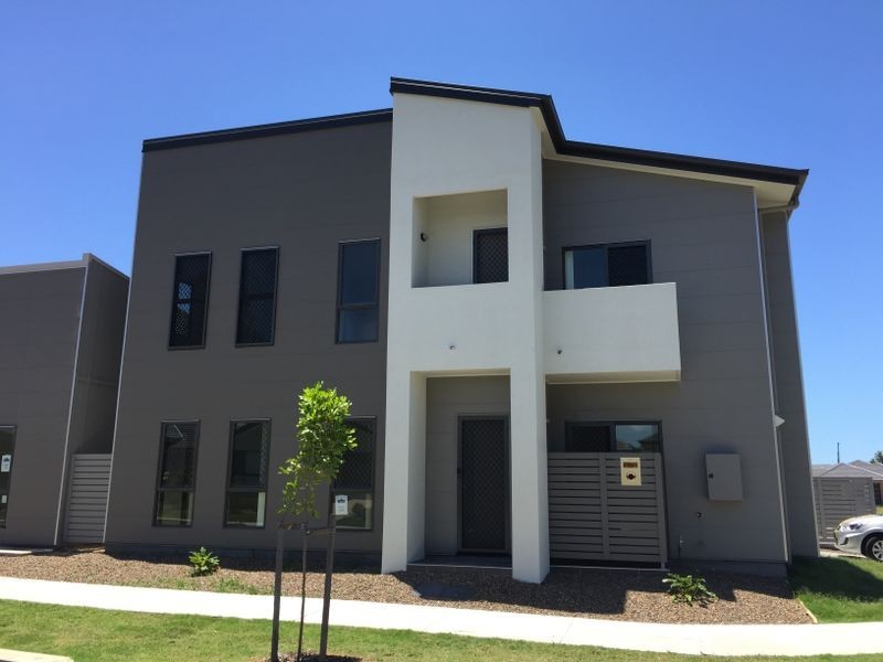 22 Blue Mountains Crescent, Fitzgibbon QLD 4018