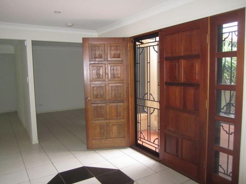 16 Ridley Road, Bridgeman Downs QLD 4035