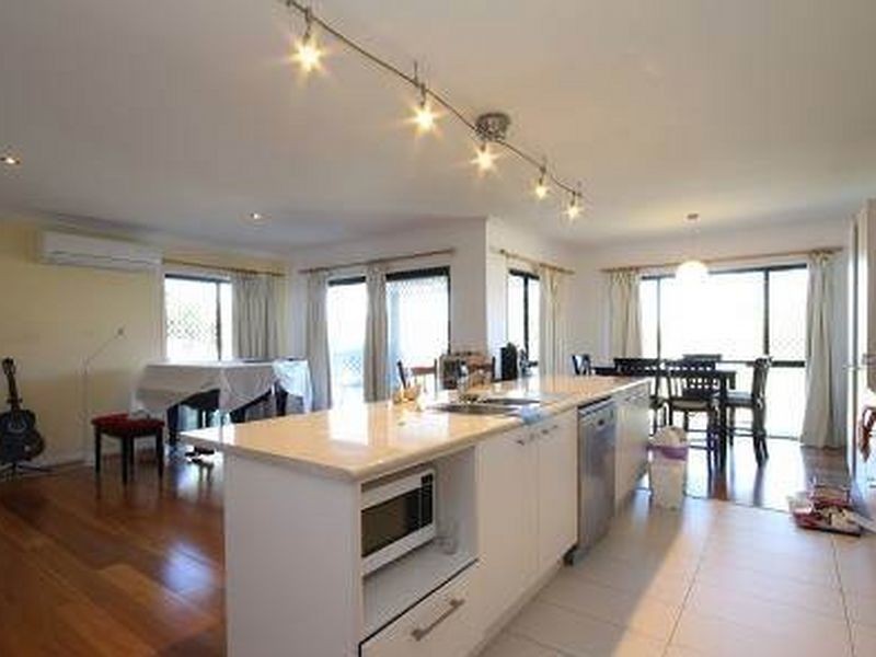 9 Renwood Street, Warner QLD 4500