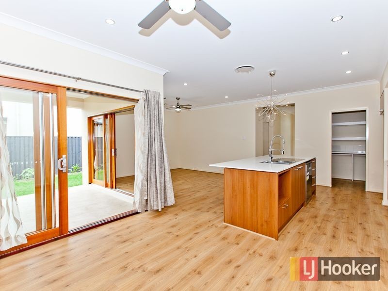 25 Dewberry Place, Bridgeman Downs QLD 4035