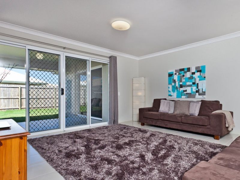 23 Troon Street, North Lakes QLD 4509