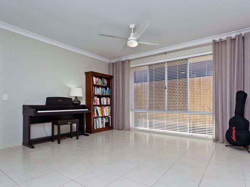 23 Troon Street, North Lakes QLD 4509