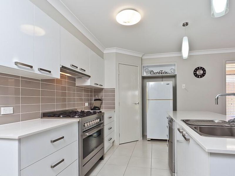 23 Troon Street, North Lakes QLD 4509