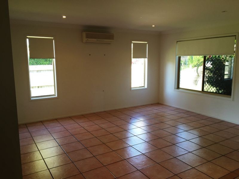 33 Rose Crescent, Fitzgibbon QLD 4018